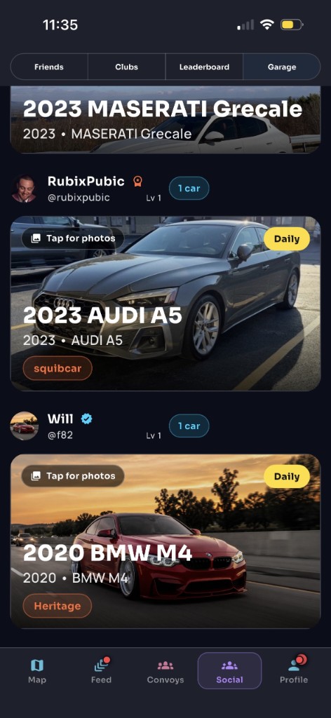 Convoi garage screen showing vehicle cards and customization